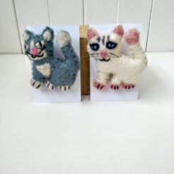 cat brooches